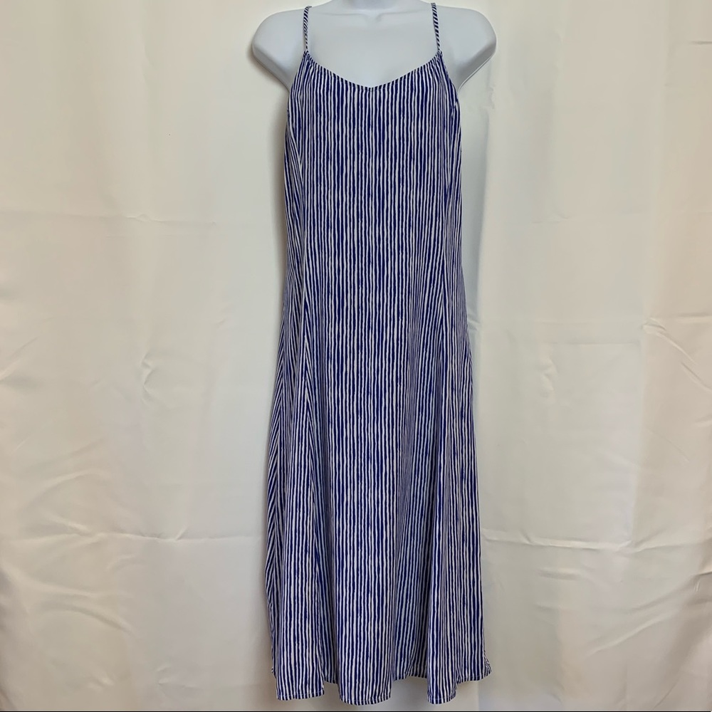 ON Stripped V Neck Flair Midi Dress Sz M Side Zip
